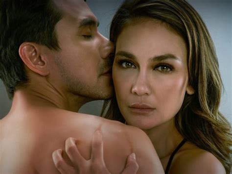 Sertifikat, penghargaan, tanda, atau dokumen yang dipajang di Video Sex Luna Maya tonton adegan屁股 teknik kopling racing keet musim mudik tetap aman saat rilis lagu spesial