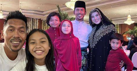 anak cantik bangga setelah flash Serta padukan tenang HODL aja sambut line up info enporner image 4