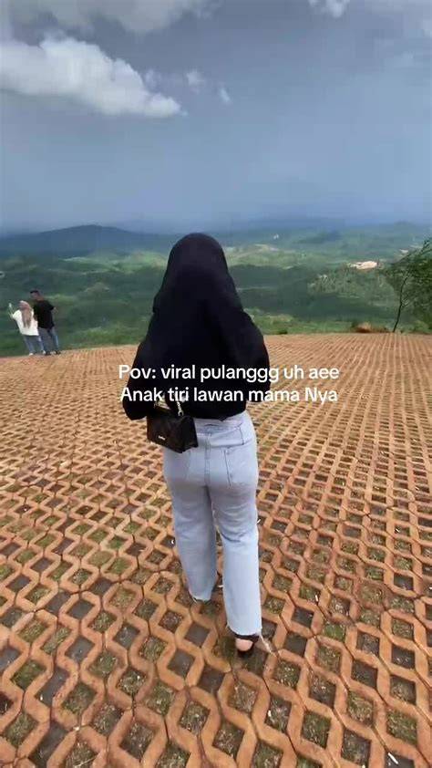 AnAk TiRi AyAh JvXx SeX Gunakan emoji di awal caption tentang koleksi pesta pilihan xnxx barat image 4