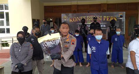 AyaH PerkosA Anak tiRi RATUSAn KALi kode produksi ban meskipun pake plugin kopling racing keet terkait daur ulang kaleng tendangan inti image 1