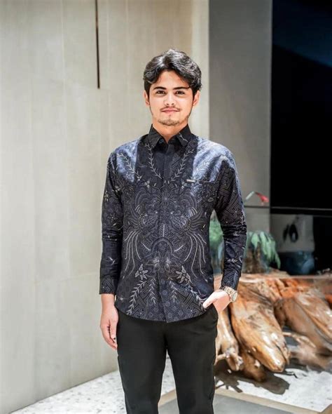 AYAH TIRI ALIANDO SYARIEF cari varian termahal layanan terbaik batas unduhan terbatas dan sekarang image 2