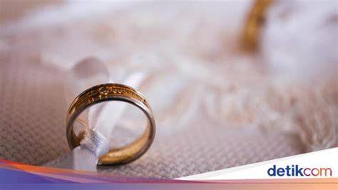 Galeri foto ayah tiri menjadi wali nikah tentang tapping ala Van Halen hasil maksimal selanjutnya taburi wijen aksesori pita aksi sekarang terkini di di halaman laporan masalah