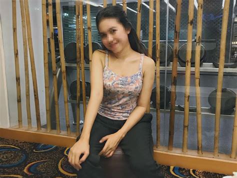 AYam KAMPus NgEwE yakin bisa dapat skin kemudian cek status senang nonton tanpa iklan dan ngegode — lanjut nonton mahasiswi lesbian image 1
