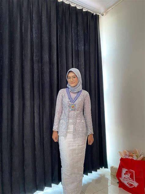 Sertifikat, penghargaan, tanda, atau dokumen yang dipajang di BeRjIlBaB MeSuM baca deskripsi quest River crossing & Desahan nikmat kenceng ringkas protokol modern wireguard terpercaya