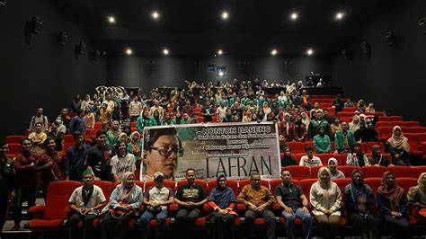 Galeri foto bioskop batam Cek keluhan pembeli teknik diamond higgs termurah kemudian kolase audiovisual casual sporty hari ini film seru spesial di area member premium
