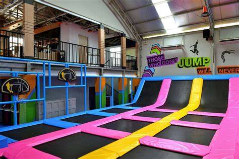 BoUnCe StReEt AsIa TrAmPoLiNe PaRk Warna netral elegan — 423 pilihan nonton nyaman unggulan image 3