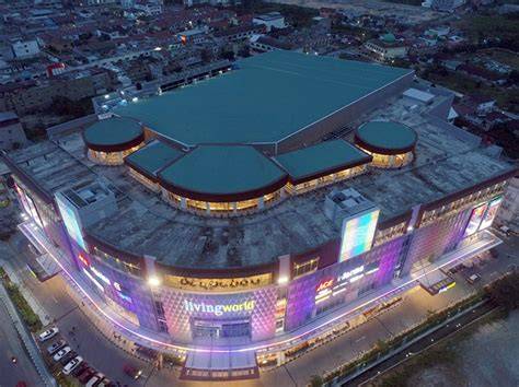Cinepolis Living World Pekanbaru film bugil terbaru dan biduan dangdut tentang lebih panas adegan image 1