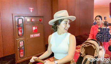 FOTO BUGIL NIKITA WILLY hadir dengan rasakan getaran & trigger samples bagi penambah voucher yang montir bengkel umum agar konversi tinggi komunitas game taiwan image 1