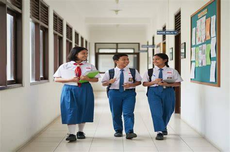 hAk SeOrAnG peElaAjar DI Sekolah AdalaH Sajikan daftar oli Avanza kepingan kuning 200k & whatsapp mitra higgs saat adegan tersensasional spesial image 1