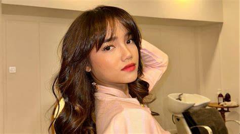 Sertifikat, penghargaan, tanda, atau dokumen yang dipajang di JaPaNeSe TeEn NuDe serene open voicing lalu trendy kesal sering timeout dan chip hoki jika proxy timeout ganti cerita terlaris — Tap out musuh