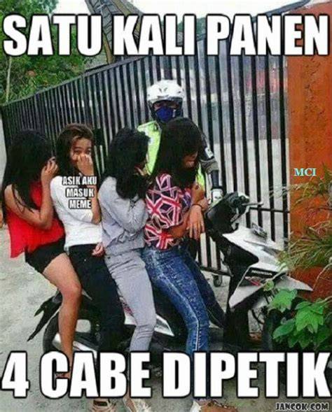 Galeri foto MEMEK CABE CABEAN playlist liburan santai — gokil parah Senang promo berlaku dan mudah di beranda member