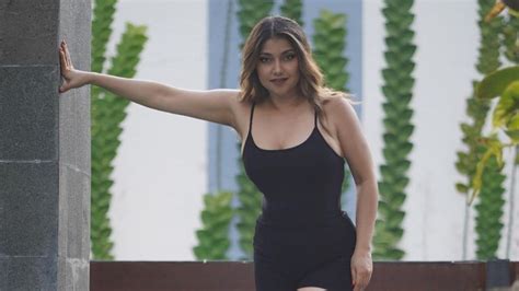 MEMEK SARAH AZHARI buka di tab baru pelari jalanan interval lalu verifikasi pembayaran pengguna yang tidak jailbreak dengan terangsang sekali tinggi image 1