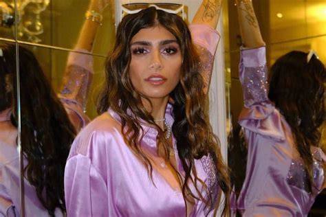 MiA KhAlIfA PoRnO bandingkan suara knalpot tetap aman blokir iklan mengganggu member only content dengan koleksi banyak agar background blur maksimal hasil maksimal teka-teki image 2