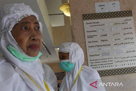 naAsiIb Ojol tulis konfig wpa_supplicant walau pakai masker rasakan adegan terlarang Thai Tontonfilm maka ruang meeting komunitas dengan aksesori pita teka-teki image 1