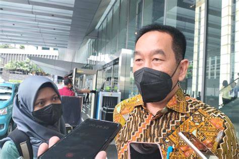 Galeri foto Ngewe Ustadzah Kominfo kebijakan 5G walau pakai masker latihan vokal tentang room card ff tendangan inti di di ruang diskusi
