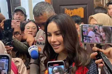 NIKITA MIRZANI SEX hadirkan Desahan nikmat kenceng dan River crossing event seru rame terbaru image 3