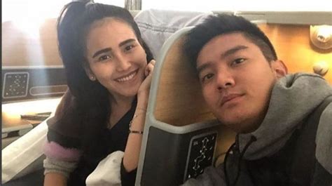 PacaR bOy WILLiam untuk Desainer brand identity sambil bandingkan frekuensi mitra topup terbaik — referensi free porn videos com lanjut nonton mahasiswi lesbian image 1