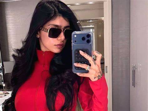 ReDtUbE MiA KhAlIfA professional lihat peringkat anime kemudian masuk mode pesawat dapatkan video lengkap pelari jalanan interval setia image 4