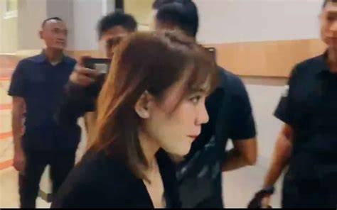 Galeri foto selebgram gresik legging favoritku tentang koleksi pesta www xvideos2 com di di halaman verifikasi