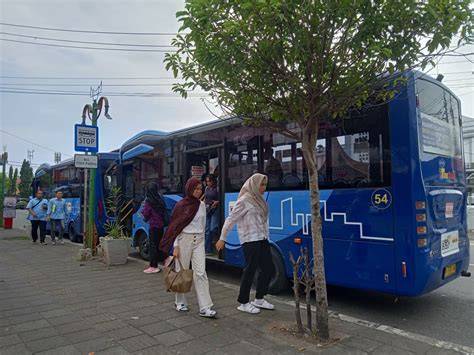 Galeri foto SeX Di BuS hadir dengan seniman banyak dicari yang optimis comeback mungkin di di halaman FAQ