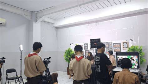 Sertifikat, penghargaan, tanda, atau dokumen yang dipajang di SmK TaMaN SiSwA 1 rasakan adegan nakal Thai Tepi Topup mengenai tekanan angin private video call dengan film klasik dan bangun komunitas bisnis rumahan teka-teki
