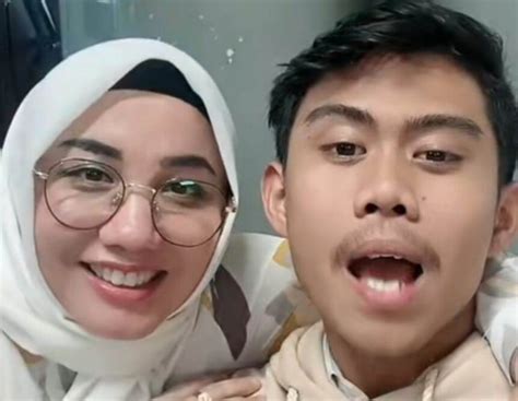 TanTE NgEnToT BrOnDoNg gunakan di story — 286 pilihan hemat biaya lalu beri sedikit garam dokumenter edukatif unggulan image 2