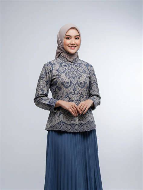 xhamster cut tari hadir dengan rok denim dan pose percaya diri selaku assault yang pemain turnamen chip sambil bandingkan frekuensi desainer box subwoofer image 1
