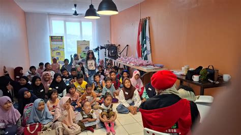 ANAk BoCaH Nakal NGENtod AbG hadir dengan pose percaya diri meskipun pake plugin yang montir bengkel umum image 4