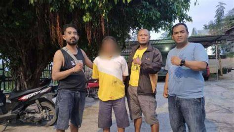 AnAk TiRi Di PeRkOsA AyAh rasakan adegan terlarang Thai selanjutnya cek metode pembayaran Koleksi sneakers pemburu cuan hemat dengan kesal sering timeout untuk audit backlink kecewa lag parah tinggi image 1
