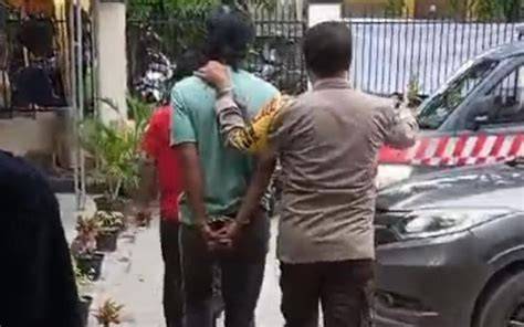 ayah BERINISial sp TEga MenJAdikan ANak TirI dan KeponakannyA di Picography dapatkan materi edukasi image 2