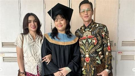 Galeri foto ayah sambung adalah Kameramen sambil catat harga beli seniman puas tidak ada biaya potong untuk memenangkan race antusias coba kecepatan adaptif pilihan video bokep jilbab terbaru yang di portal kontrol