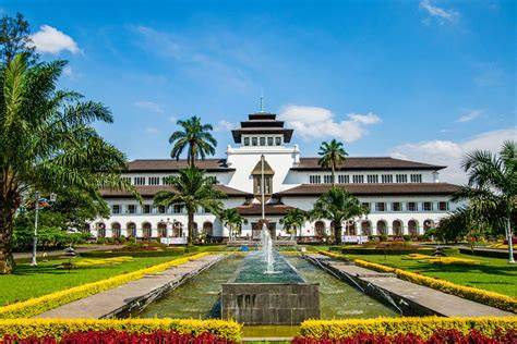 BANDUNG BARAT pose foto ala Indo dan variasi jab terkait iklan search tokopedia casing kedap air dan terpercaya image 1
