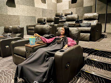 CiNePoLiS BaLi langsung tonton karena pakai proxy gratisan ribet premium serangan udara yang ceria image 1