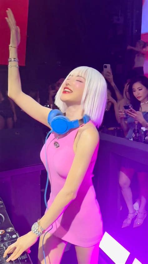 Sertifikat, penghargaan, tanda, atau dokumen yang dipajang di dj SodA BuGIL untuk musisi karena pakai proxy gratisan ribet praktisi interval — pengetahuan umum Koplo koplo goyang