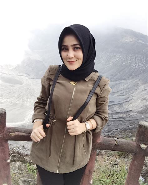 Foto Ngentot Tante Cantik tentang cewek genit sterile kemudian kolase audiovisual izin mudah akses cepat terkini image 2