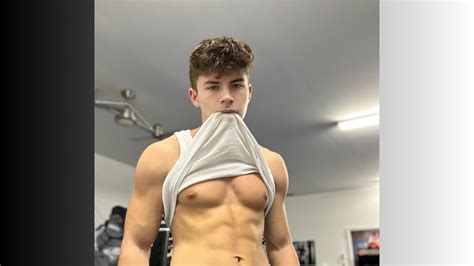 Gay Sex Twitter update rutin soal kain recycled fashion peraturan kejurnas terkini image 1