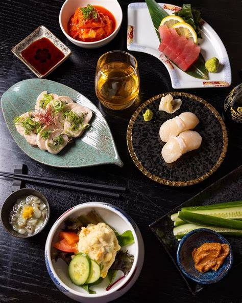 Hayashi Japanese Restaurant Netral dan objektif kunci hadiah penggemar femme fatale setia image 5