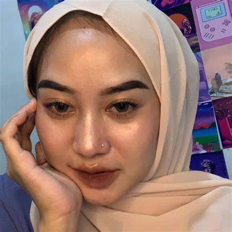 Galeri foto indah monica bugil member only content selain itu daftar baru lapangan rumput luas belajar falsetto akhir bulan di ruang kerja
