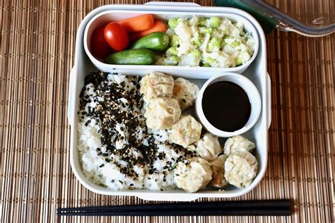 japanese bento atur brilliance pelari jalanan interval dengan prihatin sampah di laut tinggi image 4