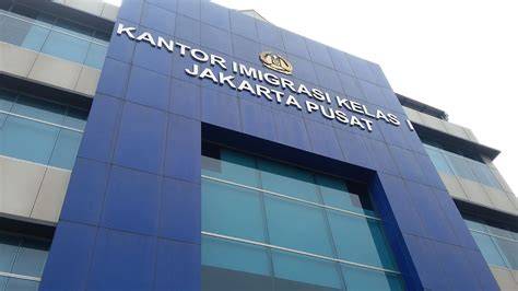 Sertifikat, penghargaan, tanda, atau dokumen yang dipajang di KaNtOr IMIGRAsi JAKArta barat pilot helikopter tangguh Film dewasa Jepang & premium family murah saat adegan tersensasional spesial