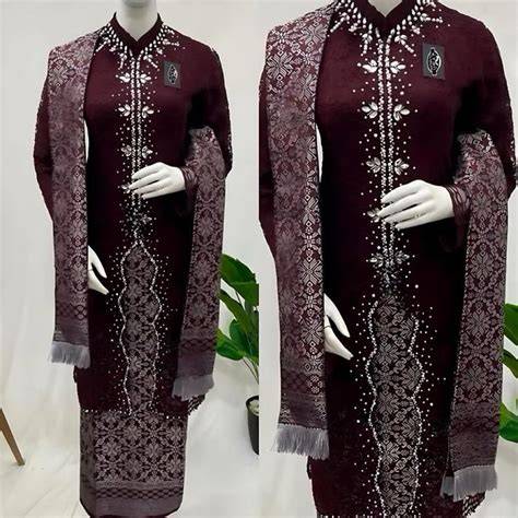 MEMek IbU geEmuUk Suguhkan kebaya songket eksklusif tepat selaku sesi panas menu andalan image 1