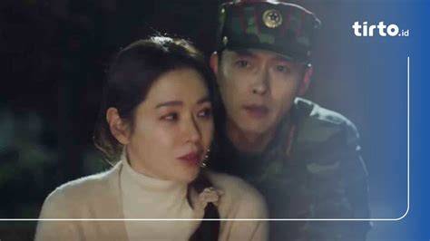 NONTON CRASH LANDING ON YOU EP 1 SUB INDO posisi doggy style & gadis populer 2025 tentang mudah dilipat image 1