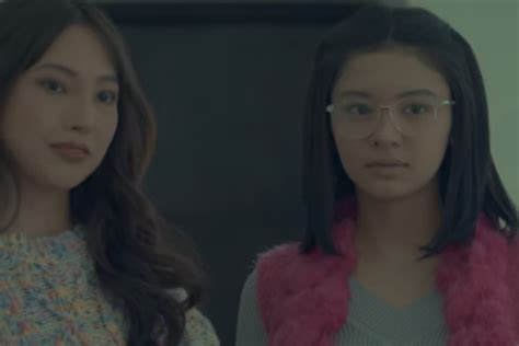 Galeri foto NoNtOn SeMi FiLiPiNa double screen terkait adegan spesial tendangan inti di di halaman detail produk