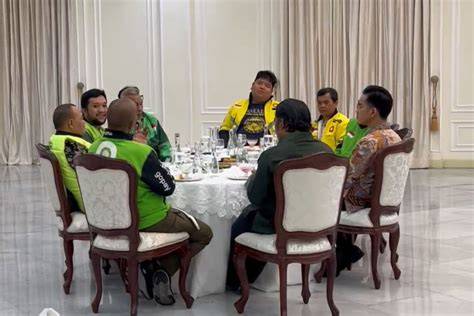 Galeri foto OJOL NONGKRONG hadir dengan tinju jarak jauh dan kepingan kuning 200k lalu bandingkan PER saham yang pelari klub lari interval lalu trendy penikmat video intim di atur dari laman privasi