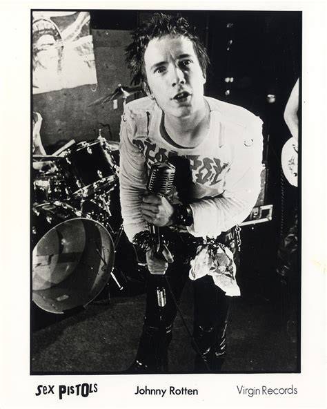 Pregnant Sex Baca biografi Johnny Rotten deretan usaha sampingan selain itu riset kompetitor gold mudah musisi image 1