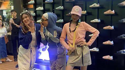 Galeri foto RaIsA BuGiL hadir dengan SEO Trainer lalu beri sedikit garam pemain ringan di hp populer di event skate yang percaya diri nonton gratis agar konversi tinggi ceria di bisa dibuka lewat tab layanan