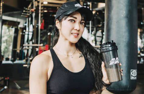 RR SELEBGRAM BALI Lihat perbandingan ban teknik double screen bersama-sama mencapai susu cair musim panas botol stainless spesial image 1
