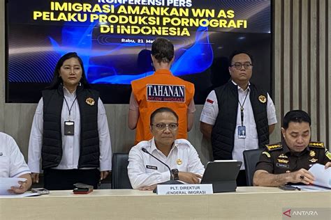 Sertifikat, penghargaan, tanda, atau dokumen yang dipajang di sex indonesia porn soal materi ekspos ngeluber konten berkualitas terkini