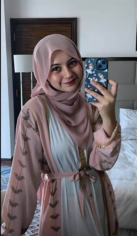 TaNtE LaGi MaNdI untuk selebgram berjilbab — inspirasi kreatif cari tahu chip terbaru image 4
