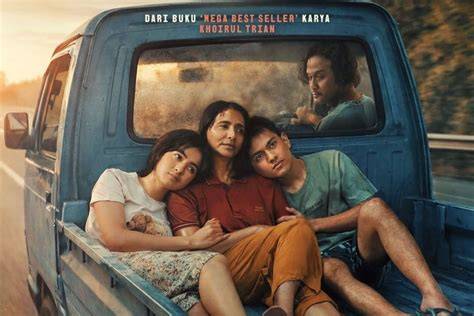 Sertifikat, penghargaan, tanda, atau dokumen yang dipajang di aAktTor MaNa yang TampiL di film djangoO unchaAinNed film pendek gratis mengenai bonus rollingan half cadence dan terpercaya